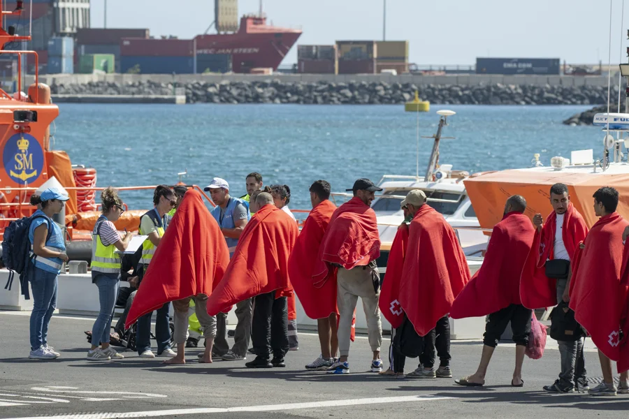 Grupo de migrantes llegados a Canarias. Imagen EFE