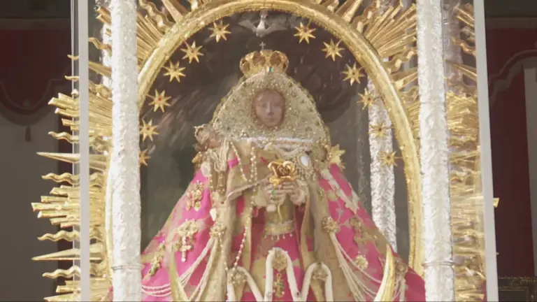 La Virgen de las Nieves llega a Puntallana rodeada de fieles