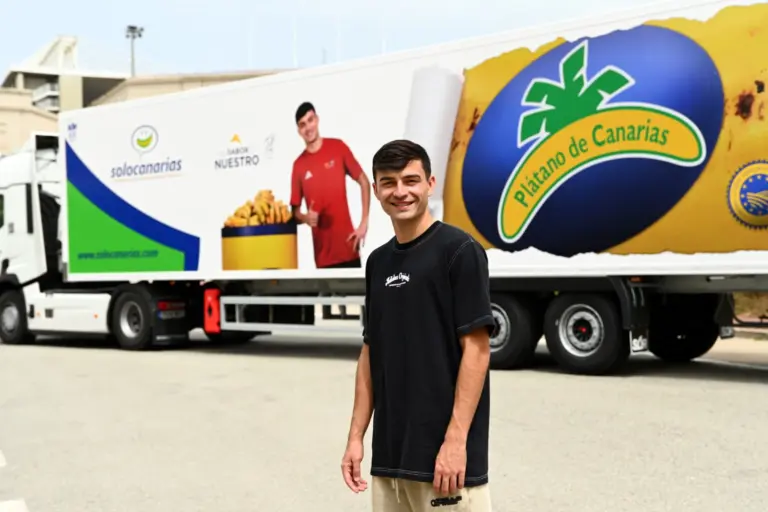 Pedri será la imagen de Plátano de Canarias hasta 2028