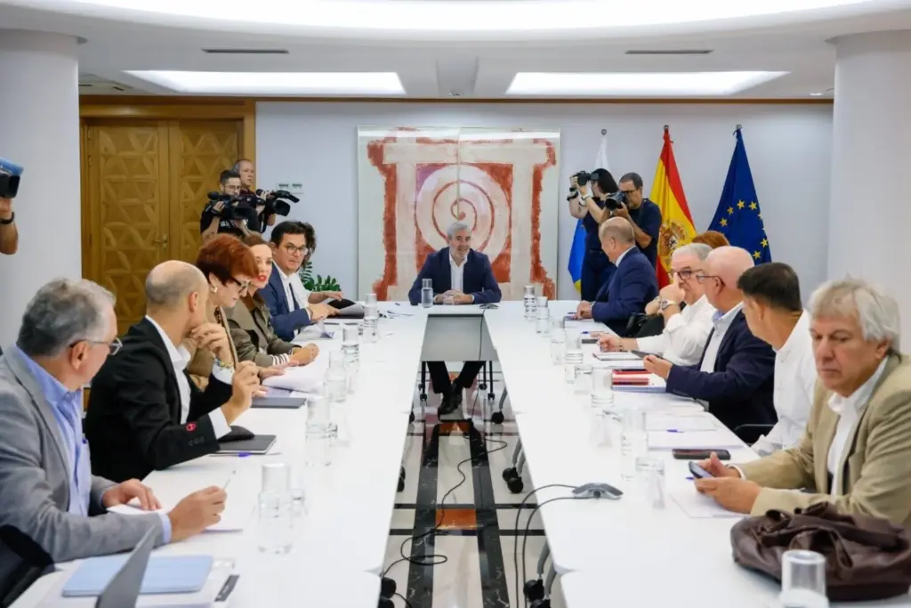 El presupuesto de Canarias aumentará un 7% en 2026, hasta los 12.491 millones de euros. EP.