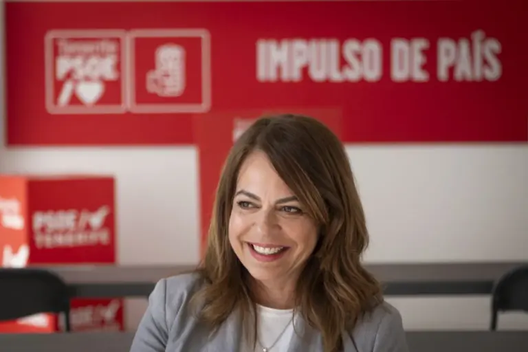 Para la secretaria general del PSOE de Tenerife «La isla está cansada de colas»