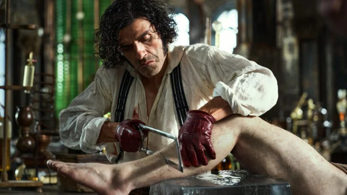Películas, series, cómics y videojuegos para pasar miedo en Halloween 2025. En la imagen, el actor Oscar Isaac interpreta al doctor Frankenstein. EFE