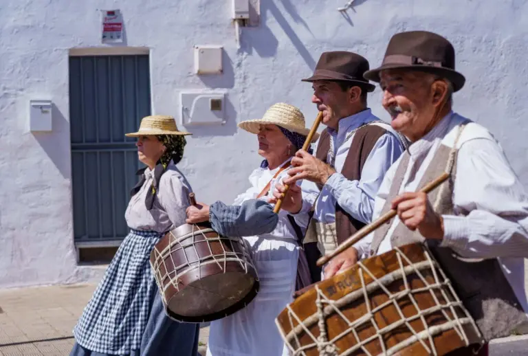 San Miguel de Geneto celebra 35 años de tradición romera