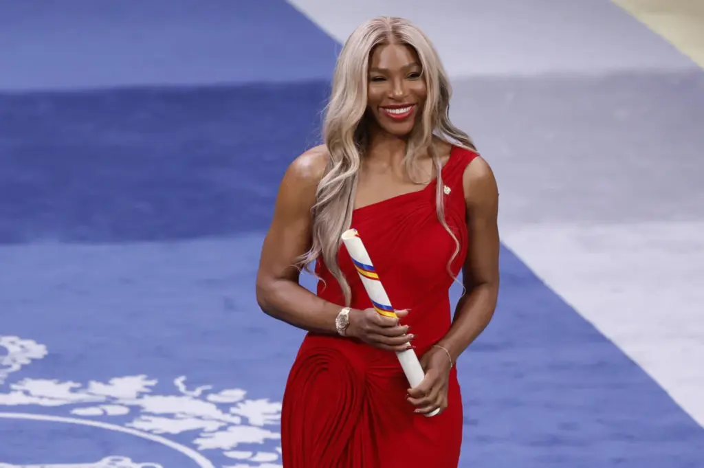 Felipe VI y la princesa Leonor reflexionan sobre la convivencia democracia y la diversidad en los Premios Princesa de Asturias 2025