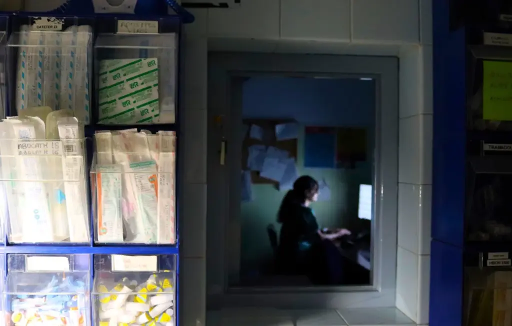 'Tras la ventana' del premio de fotografía FotoEnfermería, organizado por el Colegio General de Enfermería