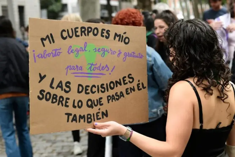 «Canarias garantiza el derecho al aborto sin juicios de valor»