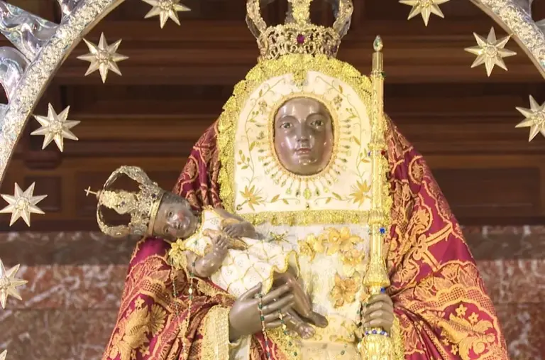 «María, Candela de Esperanza», recorre el tesoro artístico vinculado a la Virgen de Candelaria