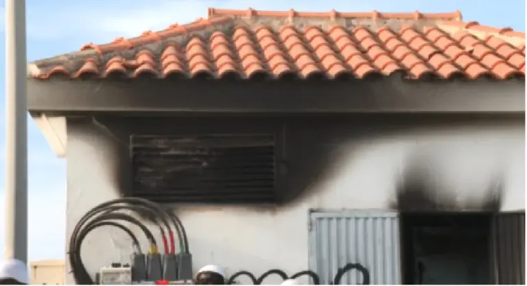 Sin luz en Icod de los Vinos por una explosión en el centro de transformación