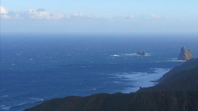 Un fallecido y dos personas con síntomas de ahogamiento en la playa de Almáciga, en Tenerife