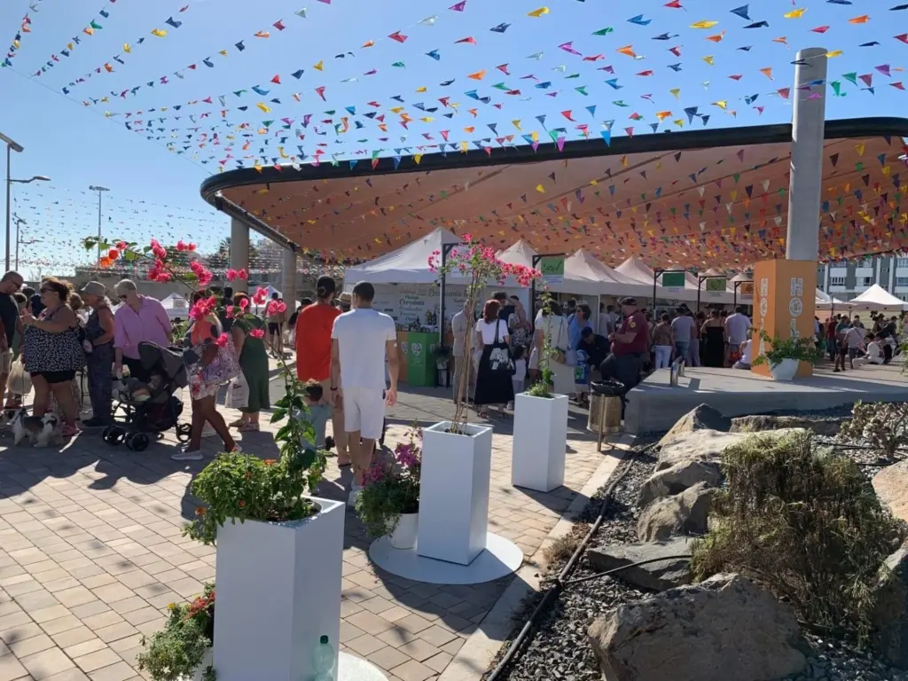 La Feria Km.0 no solo impulse la economía local y la sostenibilidad, sino que ponga el valor el producto de kilómetro cero y por los productores de la isla