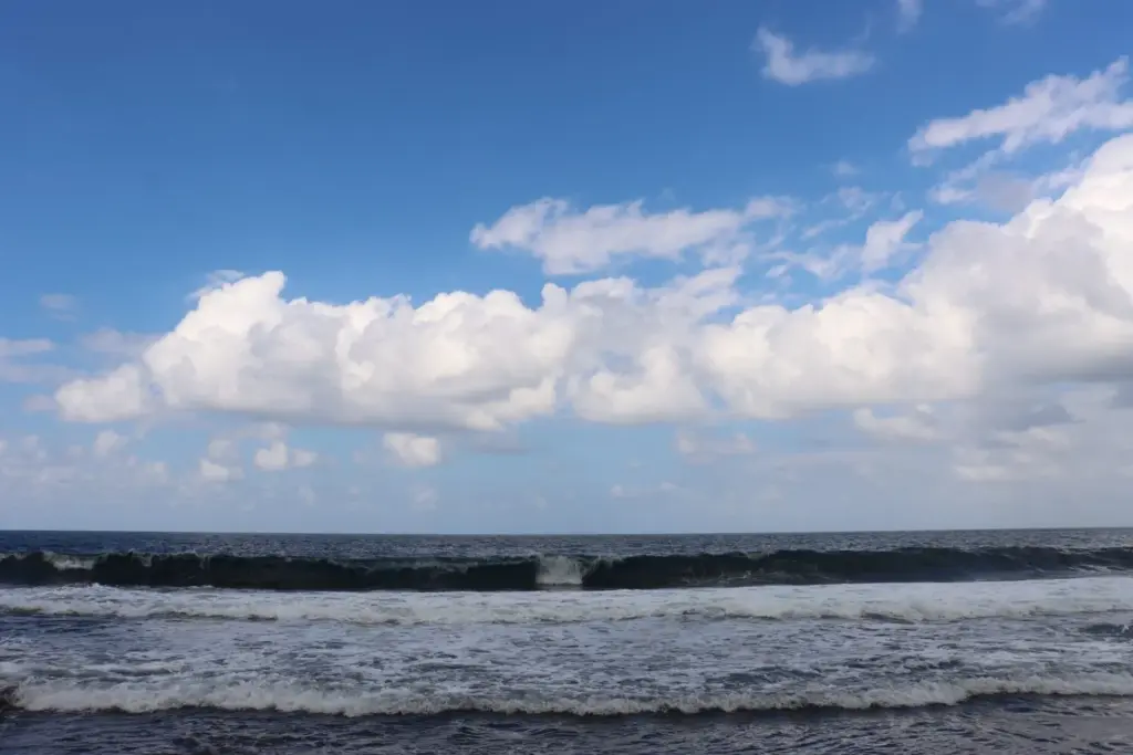 Las nubes serán protagonistas esta jornada sobre todo por la tarde en las islas de mayor relieve, incluso caerán algunas lluvias