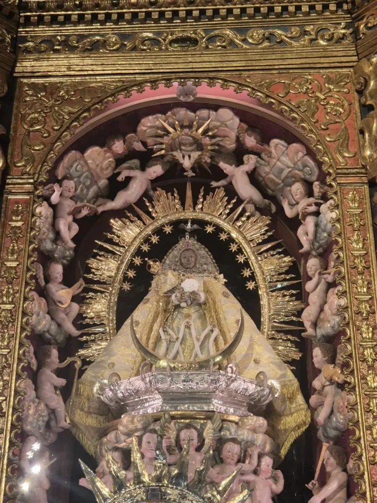 El obispo de la Diócesis Nivariense desvela el valor espiritual y simbólico de la peregrinación de la Virgen de Las Nieves 