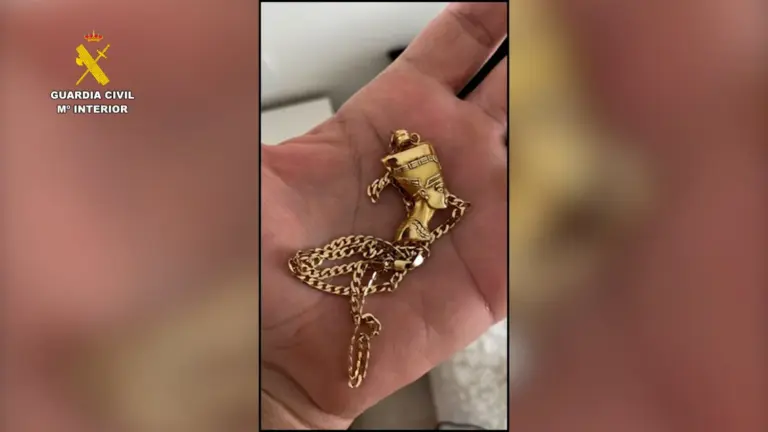 Detienen a 95 personas por robos en equipajes en el Aeropuerto de Tenerife Sur