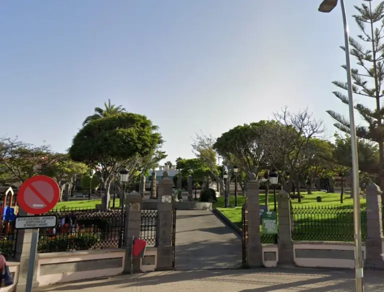 Heridos dos menores atacados por una veintena de jóvenes en el parque de Arnao, en Telde