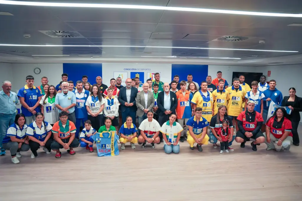El Gran Canaria Arena ha acogido la presentación de la nueva campaña en la que participarán 17 clubes en las categorías senior y 18 en las categorías de base