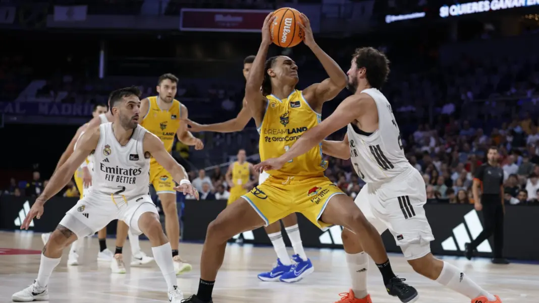 Mucho acierto en los triples del equipo del Real Madrid dificultaron las opciones del Dreamland Gran Canaria / CB Gran Canaria