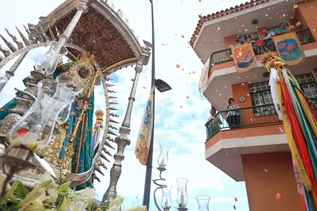 La Virgen de Candelaria regresa a casa