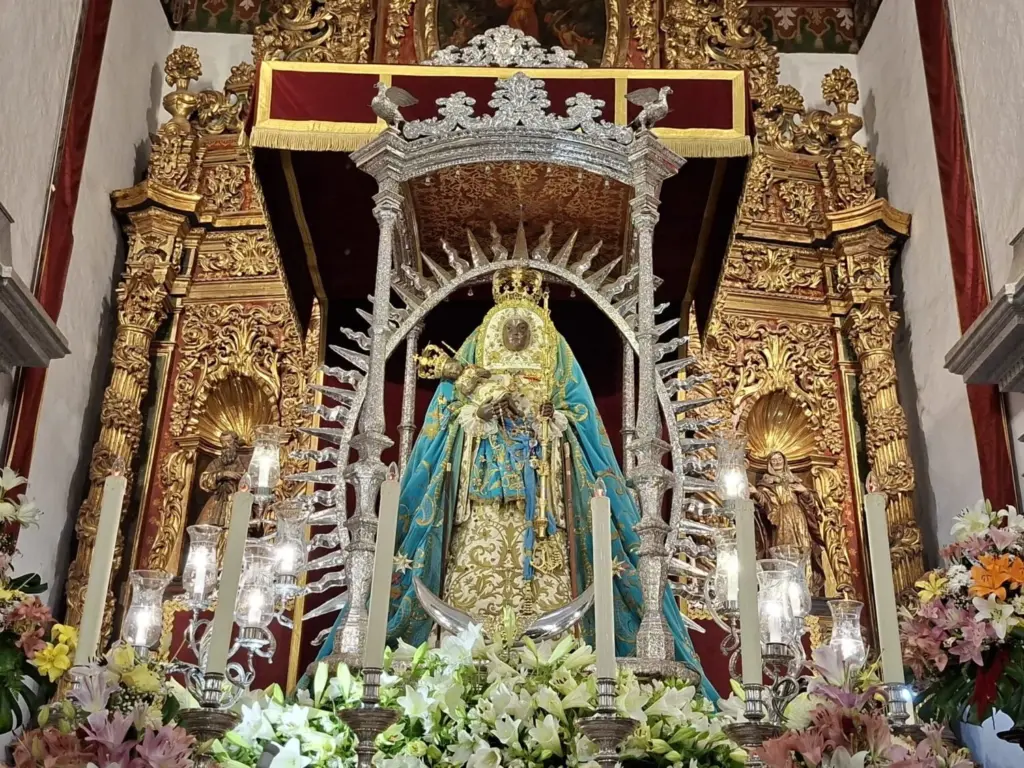 La Virgen de Candelaria en Santa Cruz de Tenerife en sus últimas horas / Ángel Muñiz