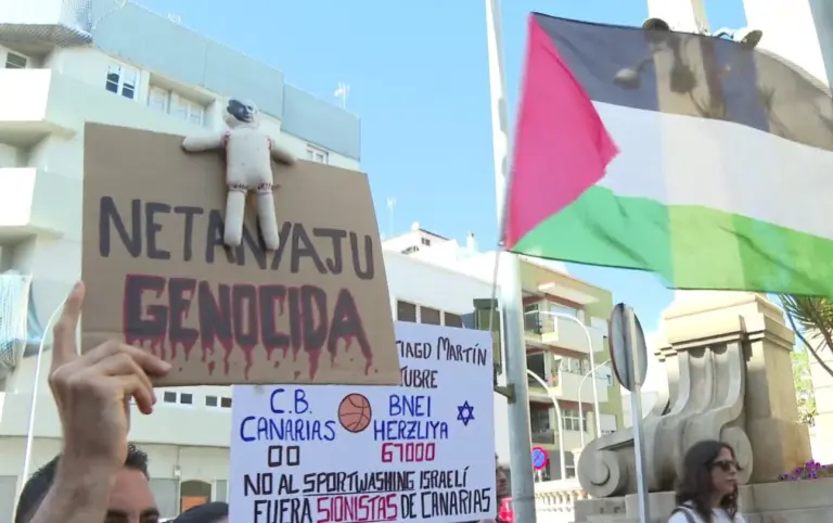 Miles de personas se manifiestan en Tenerife contra el genocidio en Gaza