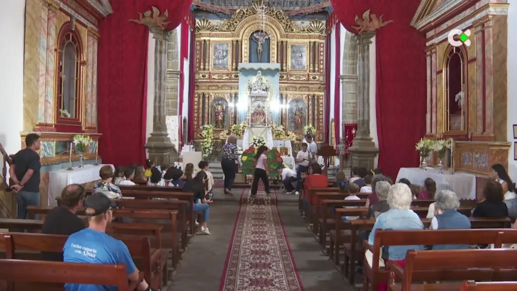 Parada de la Virgen de Las Nieves en San Andrés y Sauces.