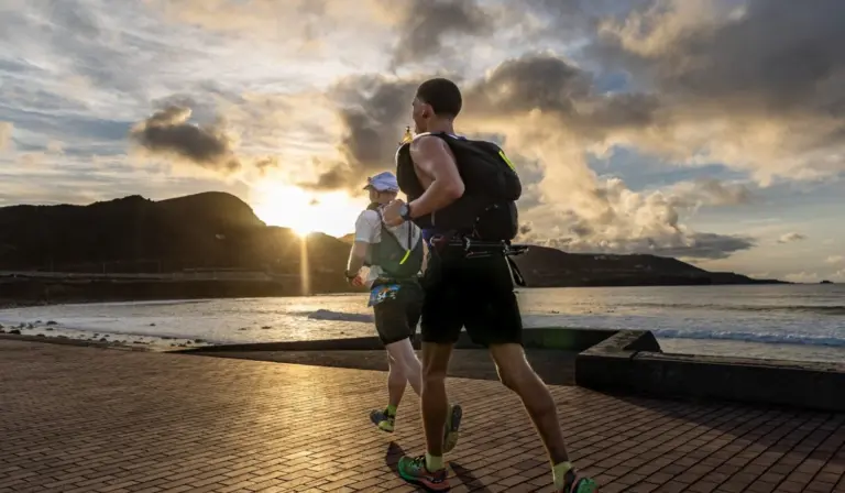 Los canarios dominan los primeros kilómetros de la 360º The Challenge Gran Canaria 2025