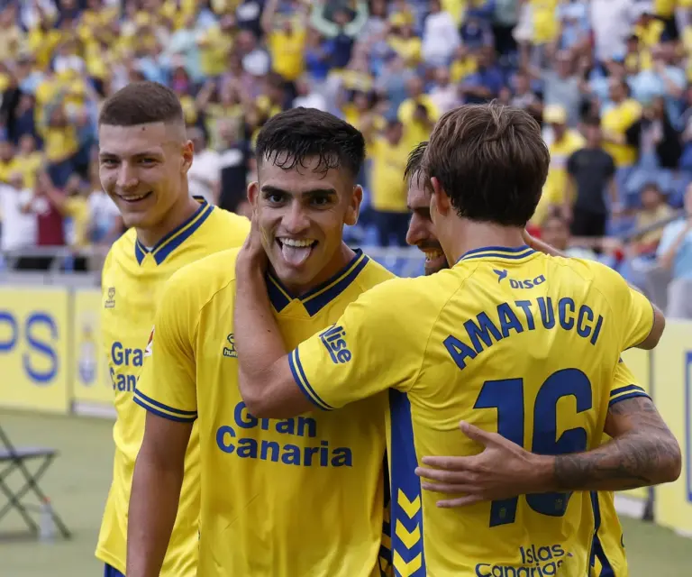 Ale García: «Mi intención es quedarme aquí y jugar con la UD Las Palmas en Primera»