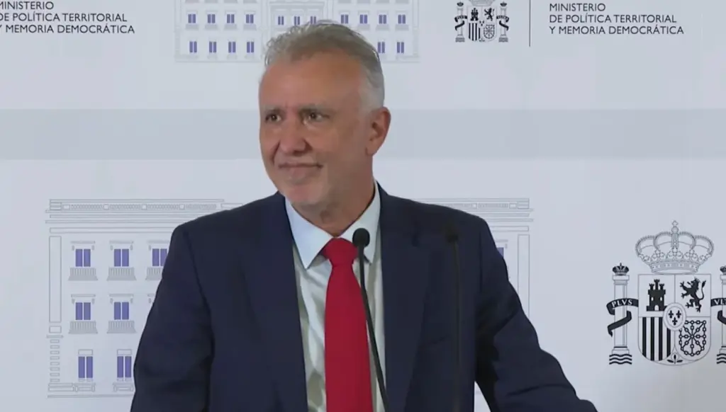 Ángel Víctor Torres afirma que su actuación respondió al interés general y no existe ninguna actuación delictiva