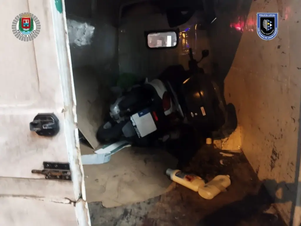 Detenidos por robar un furgón para sustraer motocicletas en Las Palmas de Gran Canaria