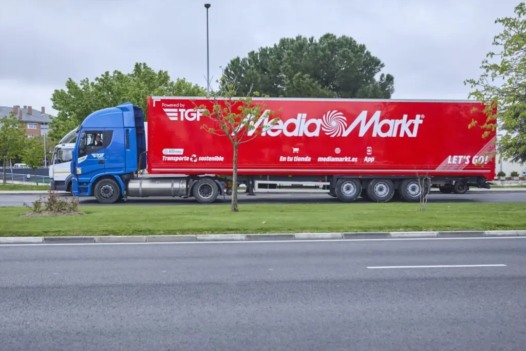 Camión de Media Markt. Europa Press