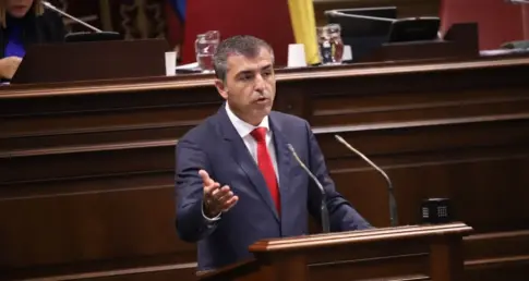 En Directo | Domínguez califica las nuevas ayudas por Oriente Media como «decreto godo»