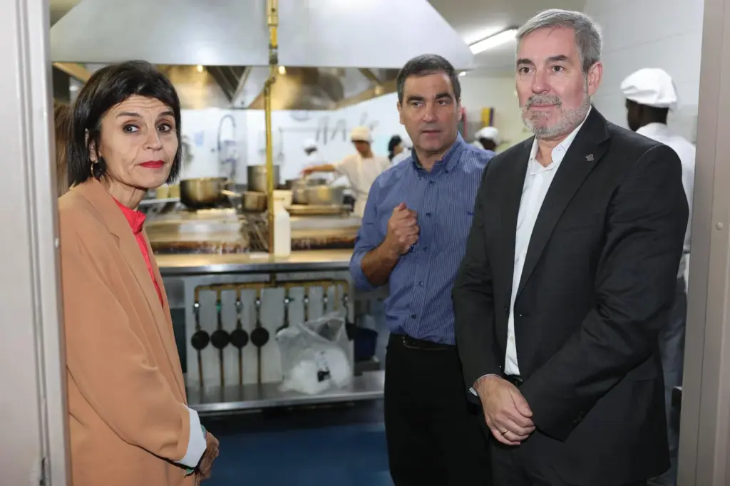 Clavijo refuerza en Euskadi la alianza entre Canarias y el País Vasco para avanzar en innovación y bienestar social