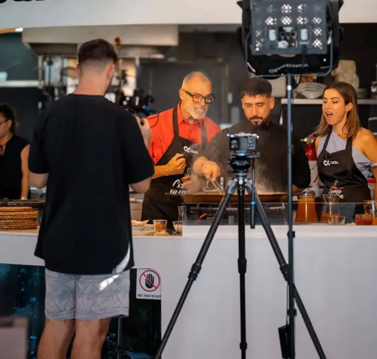 ‘Como en casa’ celebra 500 programas recorriendo el sabor de Canarias
