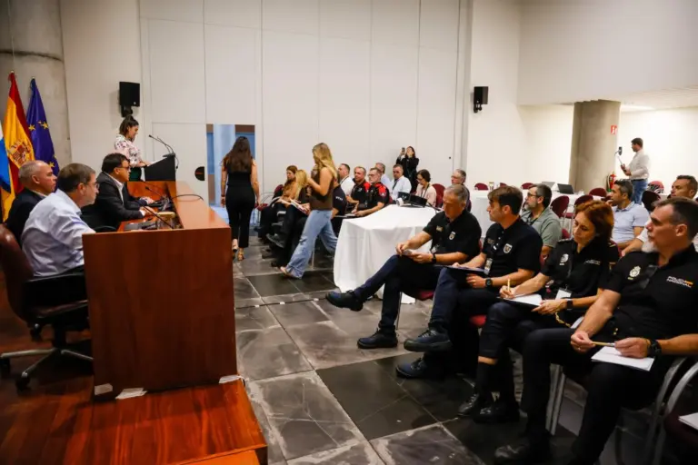 Canarias impulsa la nueva Ley de Protección Civil para reforzar la coordinación y la respuesta ante las emergencias