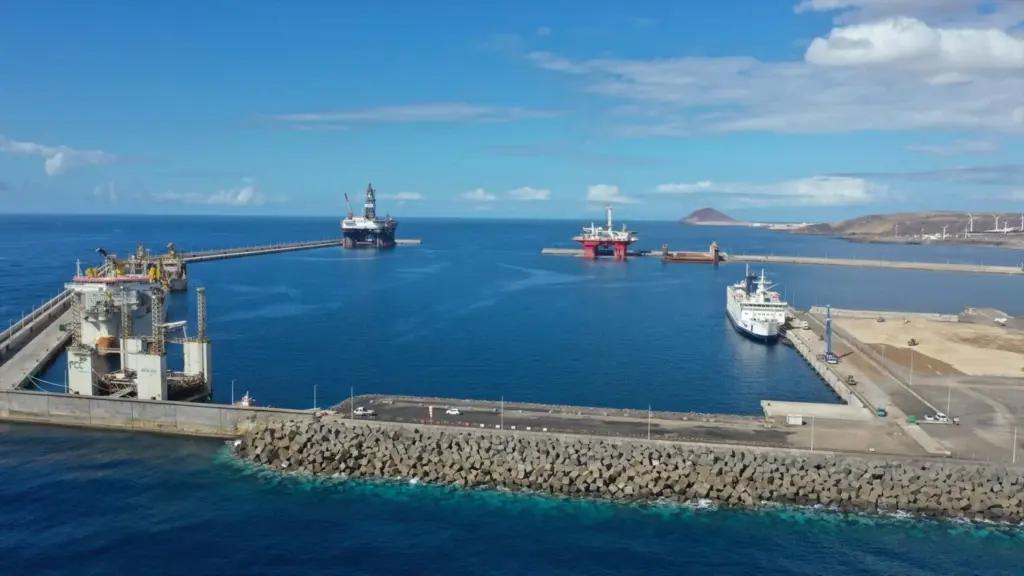 La Cámara de Comercio de Tenerife defiende su apuesta energética por el gas