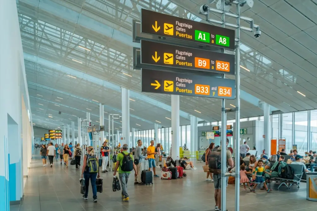 Más de 13 millones de visitantes internacionales han llegado a Canarias en avión hasta octubre