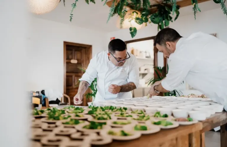 ‘Con Cúrcuma’ sigue su periplo por las cocinas de Canarias y la inspiración de la tierra