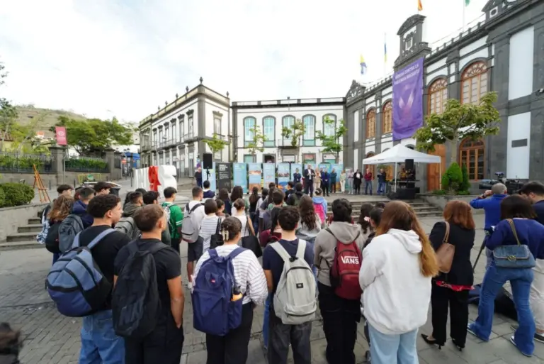 Arucas conmemora los 50 años de España de libertad tras la dictadura de Franco