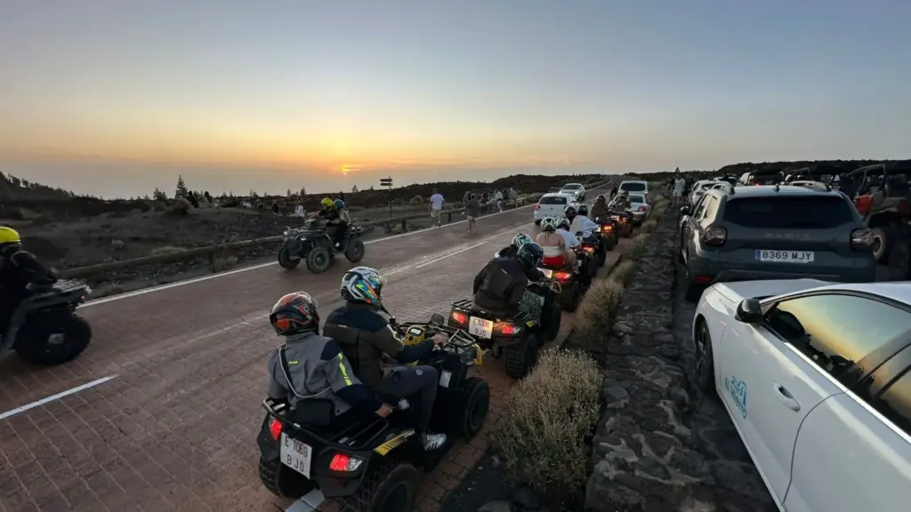Proliferación de vehículos en el Parque Nacional del Teide