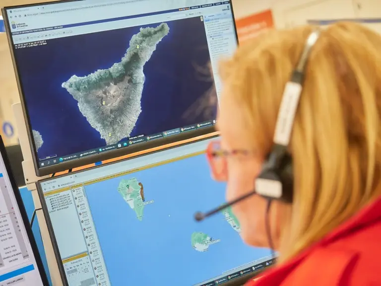 Una persona fallecida y nueve heridas, tras caer al mar en el muelle de Puerto de la Cruz
