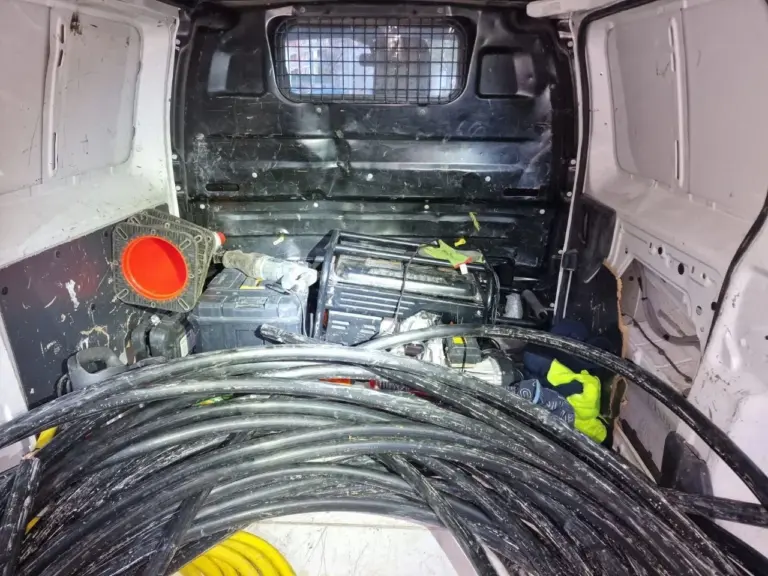 El alcalde de Santa Brígida cesa a un concejal tras advertir el PP de venta de material municipal