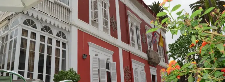 La Maleta’ abre su equipaje para desgranar la historia, el derecho y la cultura popular