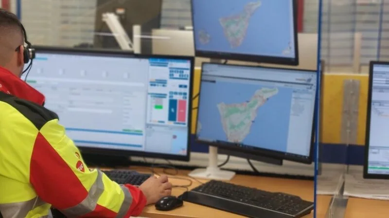 Efectivos de Bomberos aseguraron los vehículos accidentados y colaboraron con el resto de los recursos de emergencias