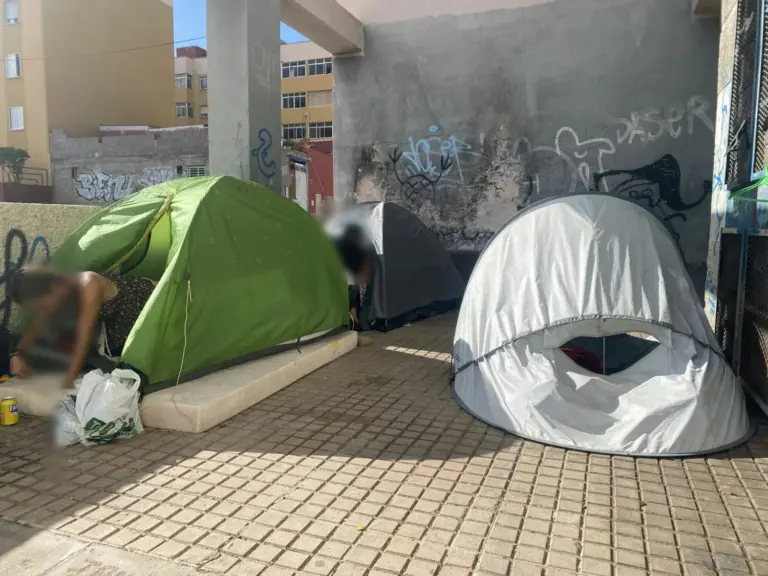 Santa Cruz de Tenerife desaloja las personas del Pancho Camurria