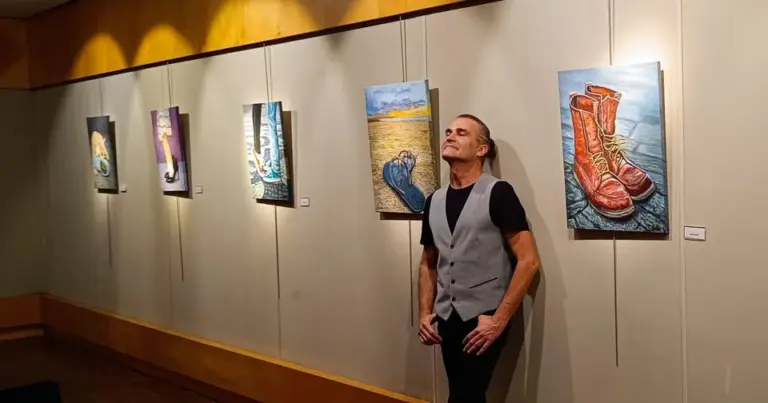 ‘Tiempo de Alisios’ navega entre la disidencia, el debate filosófico y la actualidad internacional