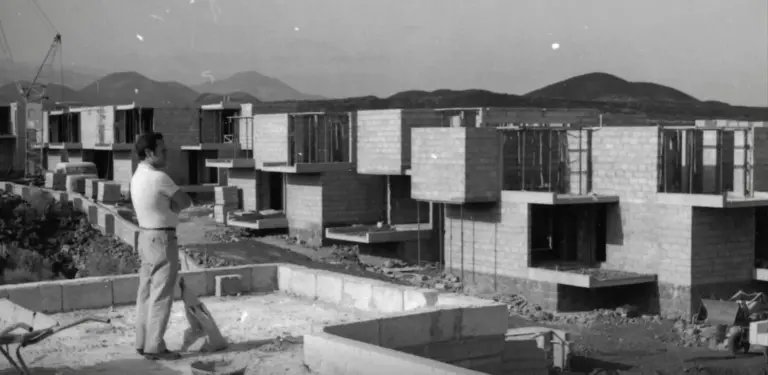 ‘Para crear un paraíso’, un viaje a través de la arquitectura de Vicente Saavedra