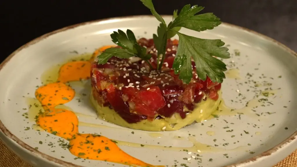 Tartar de atún / La receta 'Como en casa' de RTVC