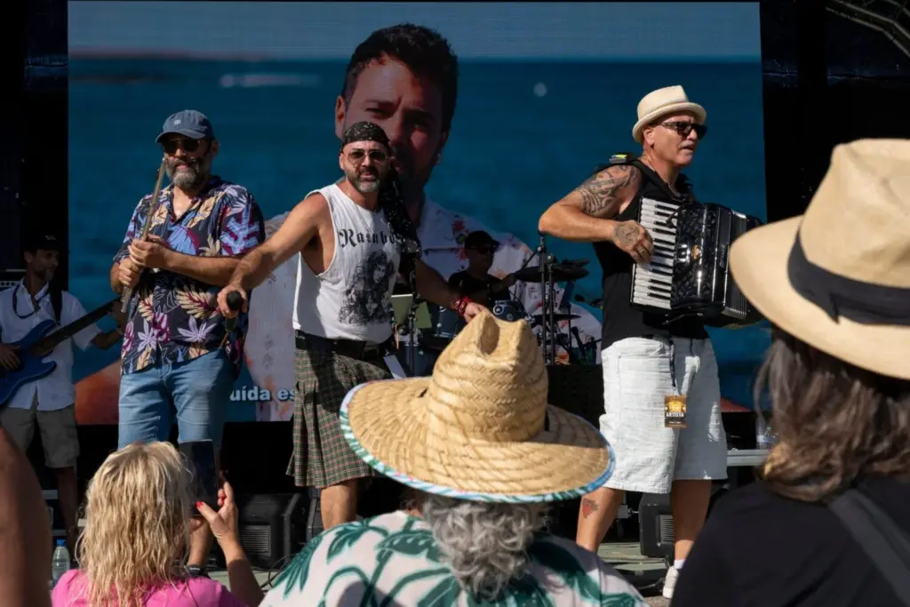 El Festival Arena Negra pone el broche final a un fin de semana con 34.000 asistentes