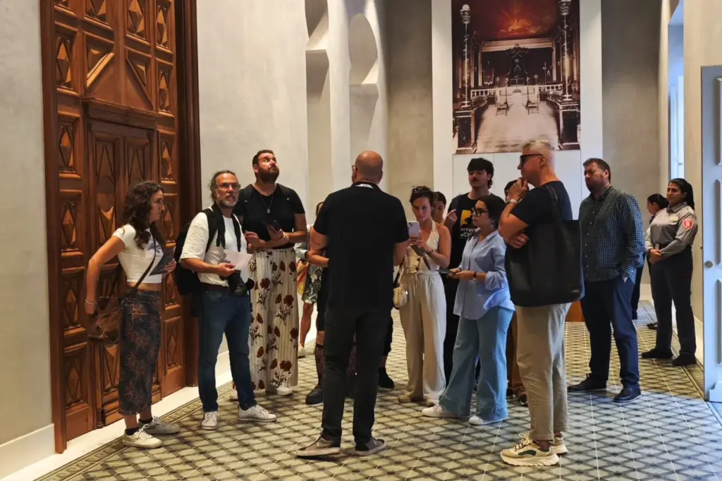El Templo Masónico recibe más de 1.300 visitantes en su primera semana de apertura