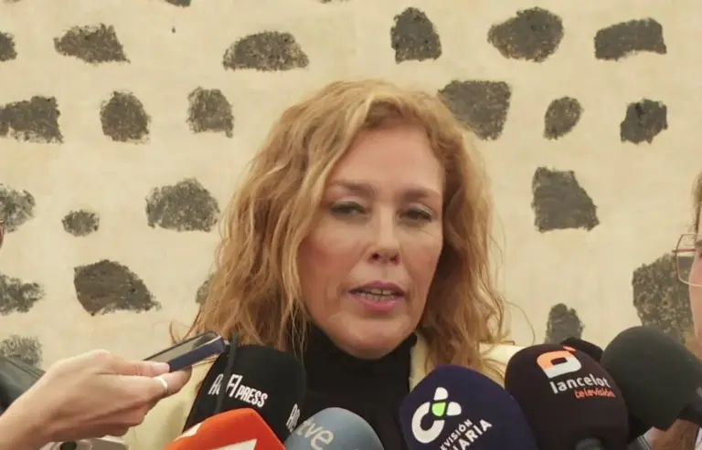 Astrid Pérez alerta de la “soledad” de Canarias ante la presión migratoria