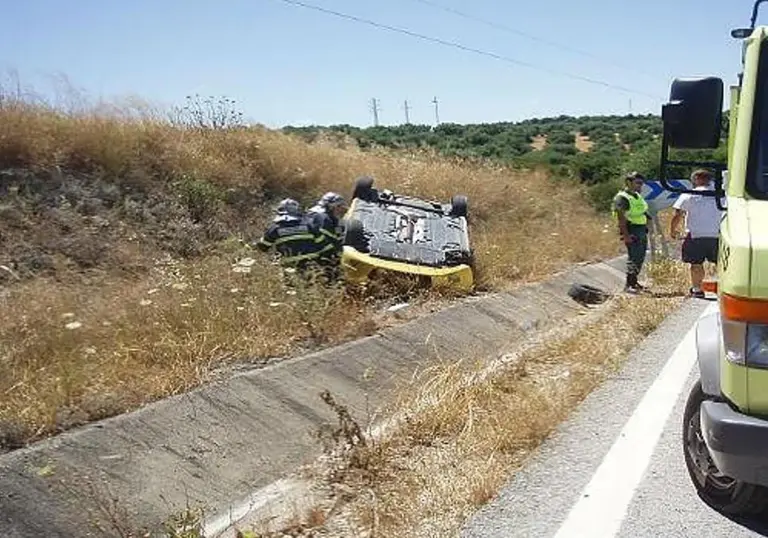 El IES La Isleta acoge un acto en recuerdo de todas las personas fallecidas y heridas en accidentes de tráfico
